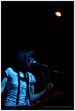 Amber singing